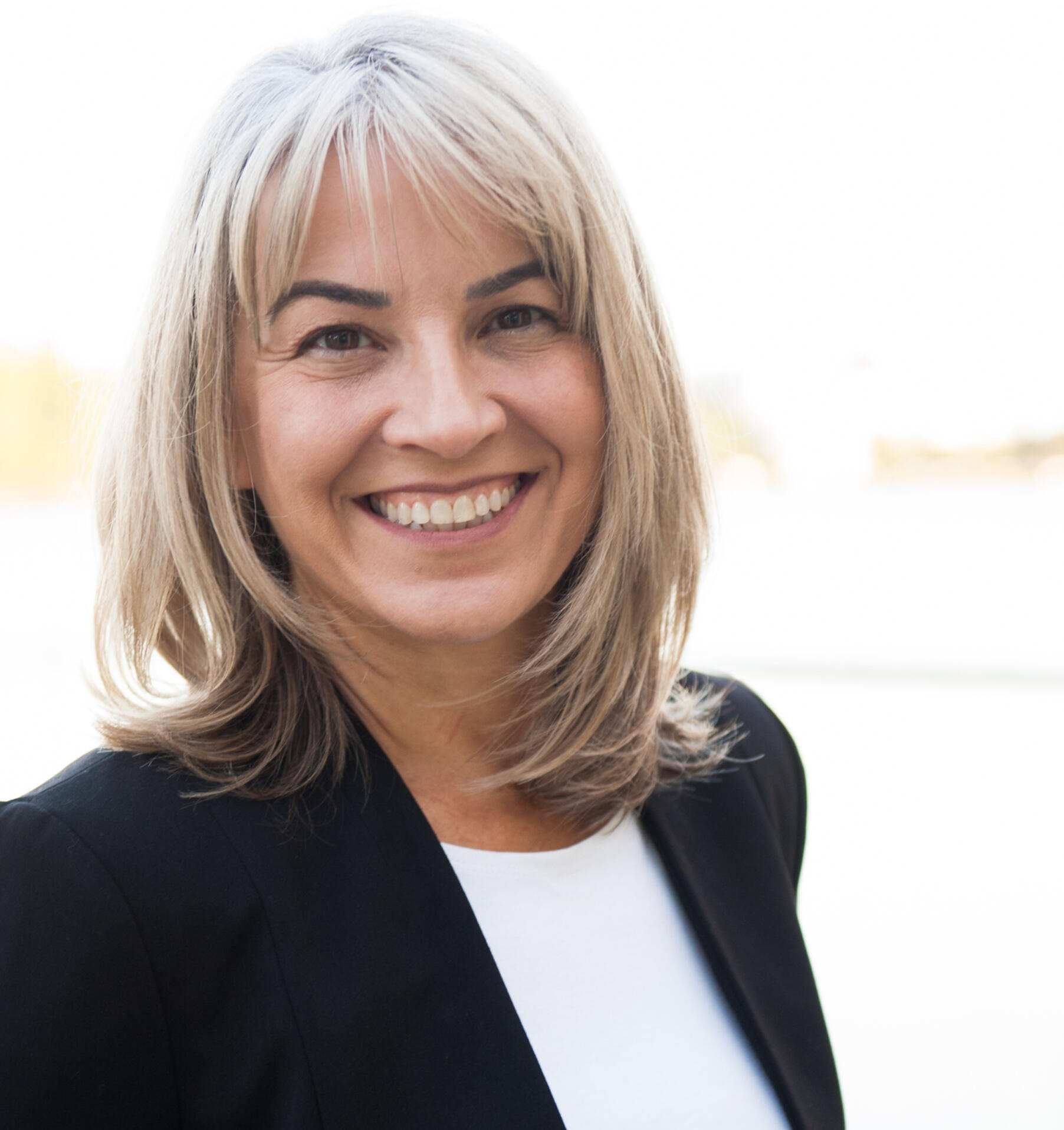 Dr. Lise Parentau